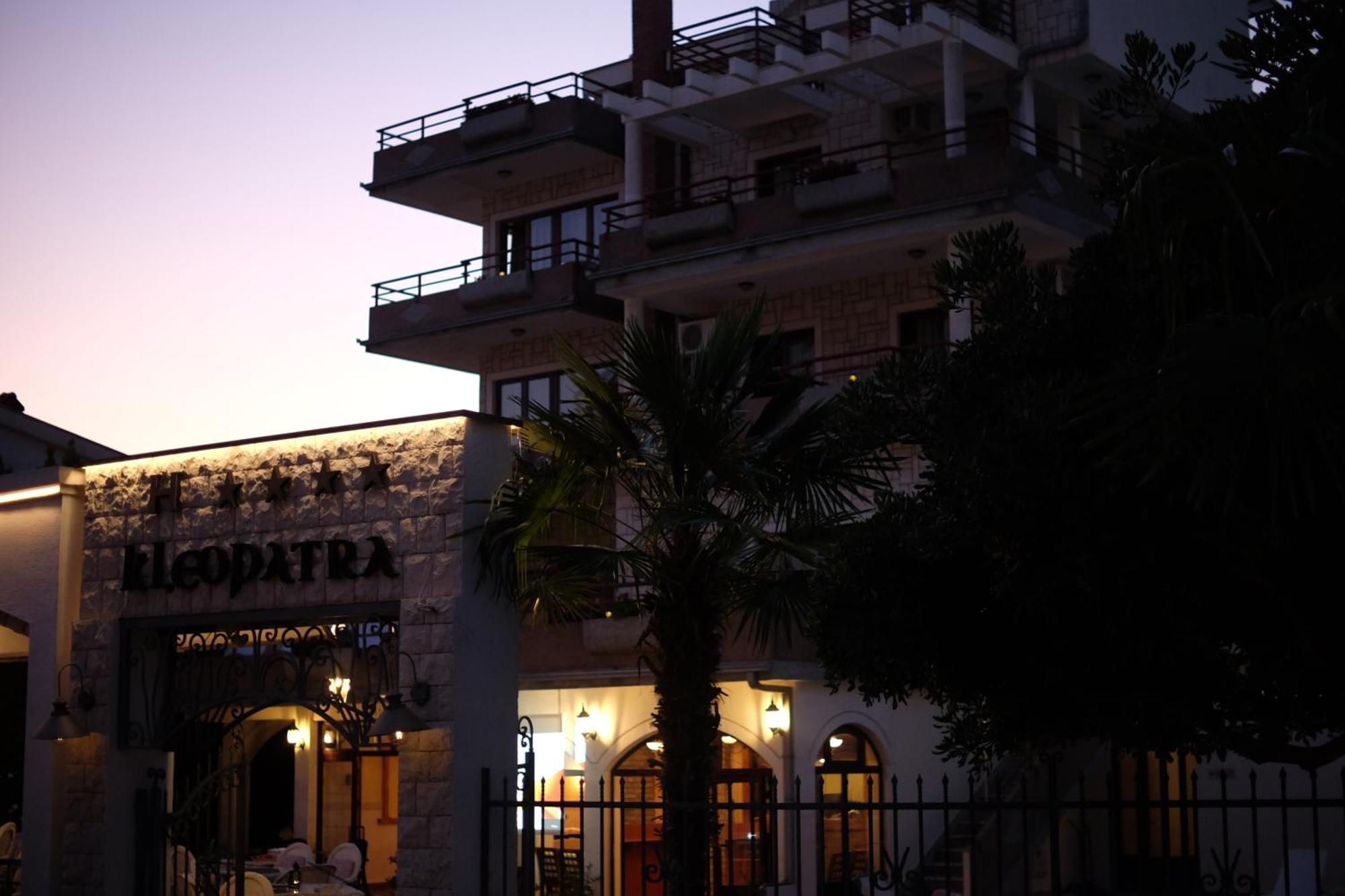 Hotel Kleopatra อุลซิน ภายนอก รูปภาพ